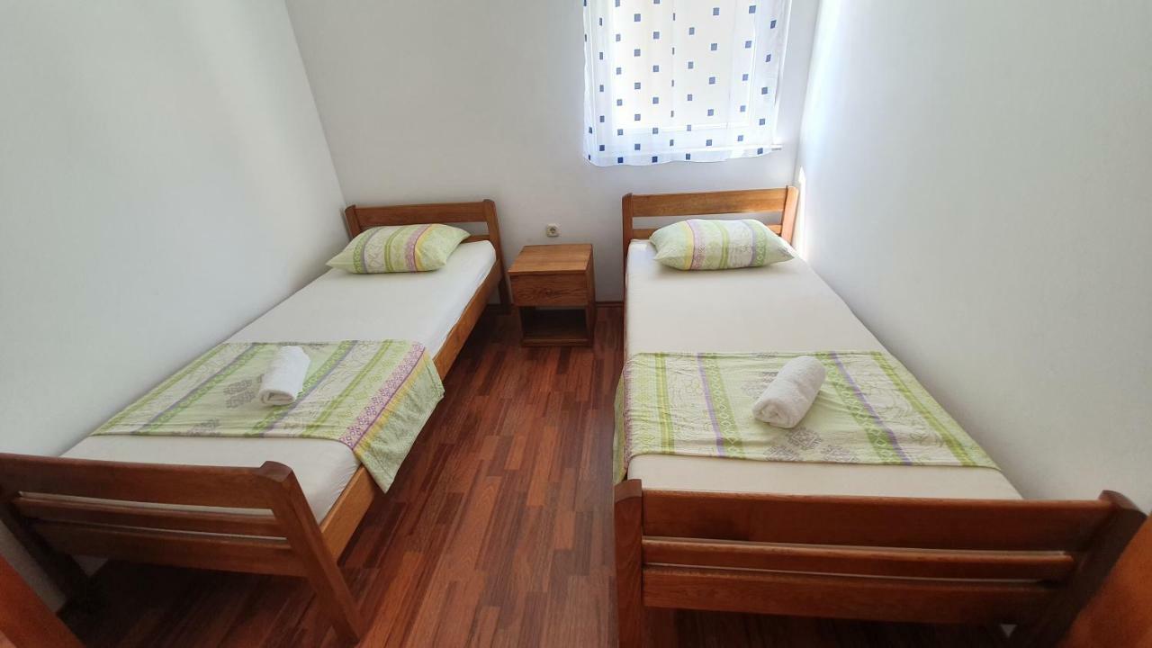 Apartments Mislav Новалья Экстерьер фото